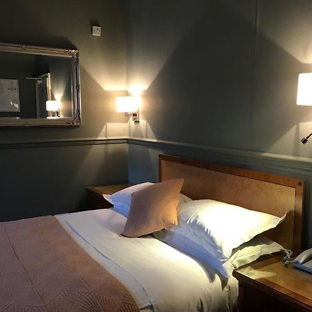 Eurobar & Hotel Oxford Bagian luar foto